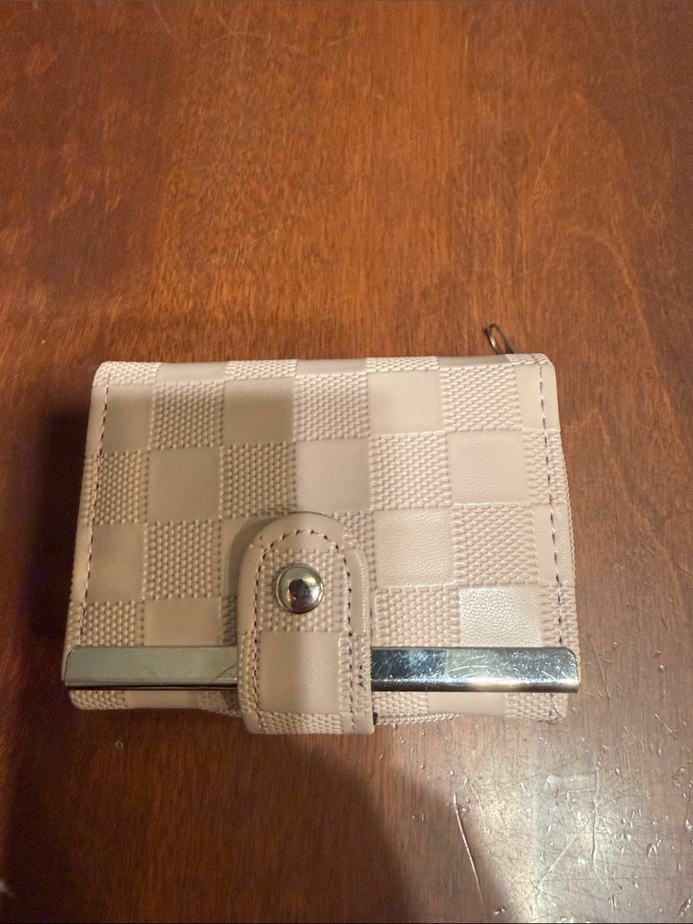 Women’s Check-Pattern Zip Wallet - Picture 2 of 7